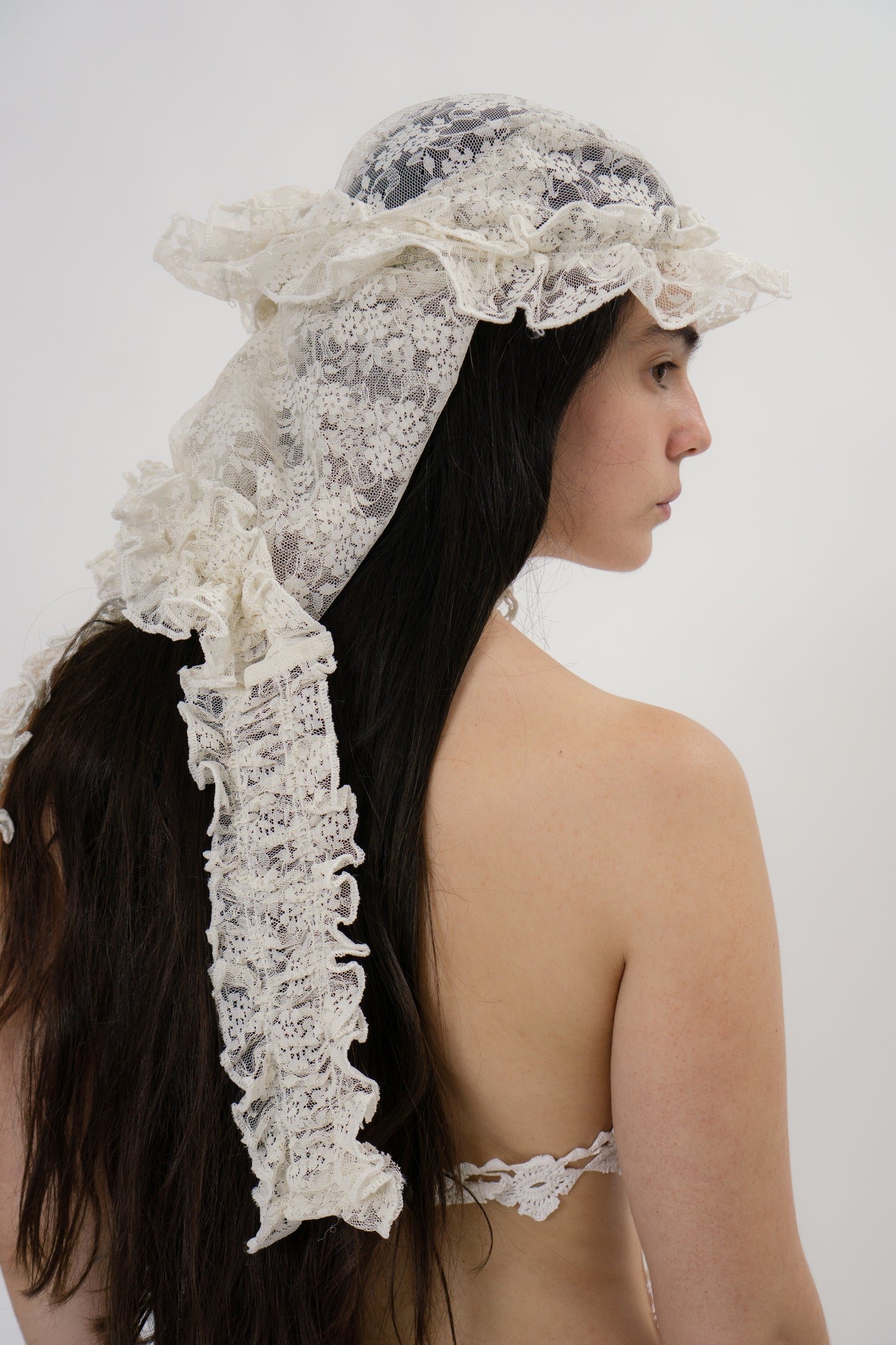 LACE HEADPIECE